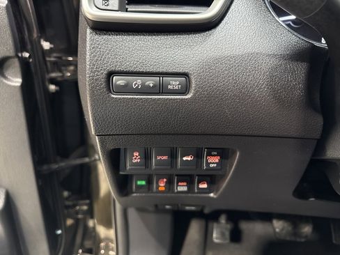 Used 2015 Nissan Rogue SL w/ SL Premium Package image 14