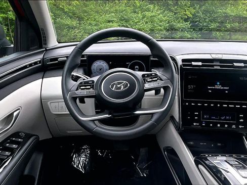 Used 2022 Hyundai Tucson Limited AWD/4WD image 6