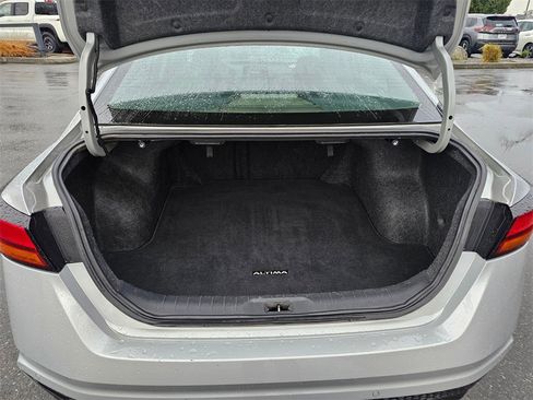 Used 2023 Nissan Altima 2.5 SR image 11