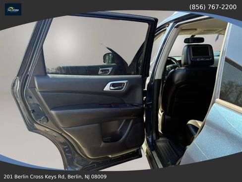 Used 2013 Nissan Pathfinder SL w/ Trailer Tow Pkg AWD/4WD image 11