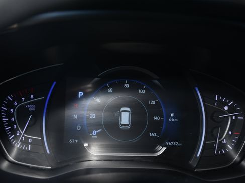 Used 2020 Hyundai Santa Fe SEL image 13