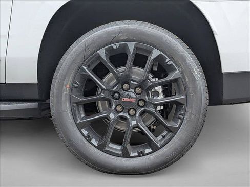 New 2026 GMC Yukon XL Elevation w/ Elevation Premium Package AWD/4WD image 10