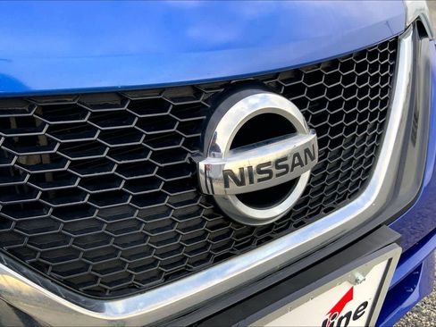 Used 2017 Nissan Versa Note SV w/ SV Appearance Package image 28