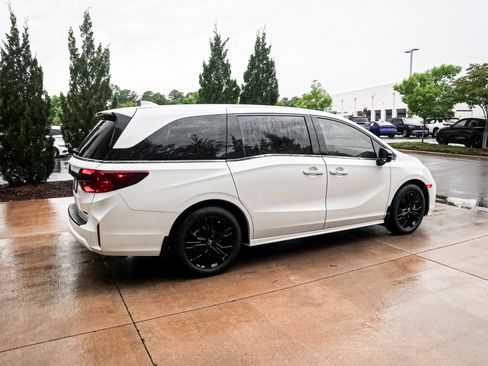 New 2026 Honda Odyssey Sport-L image 11