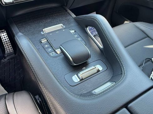 Used 2026 Mercedes-Benz GLS 450 4MATIC image 21