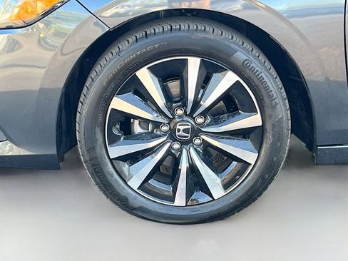 Used 2024 Honda Civic EX-L image 30