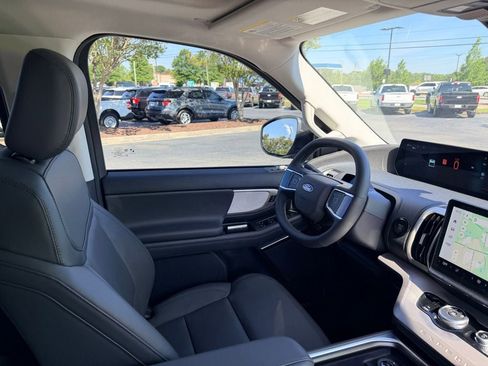 New 2026 Ford Expedition Max Active AWD/4WD image 11