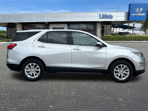 Used 2020 Chevrolet Equinox LT AWD/4WD image 9