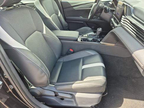 Certified 2025 Toyota Camry SE FWD image 24