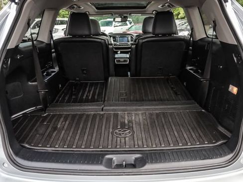 Used 2015 Toyota Highlander Limited Platinum AWD/4WD image 61