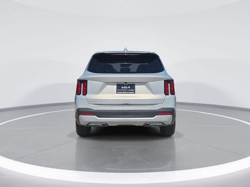 New 2026 Kia Sorento LX FWD image 7
