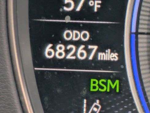 Used 2019 Lexus LS 500h AWD image 26