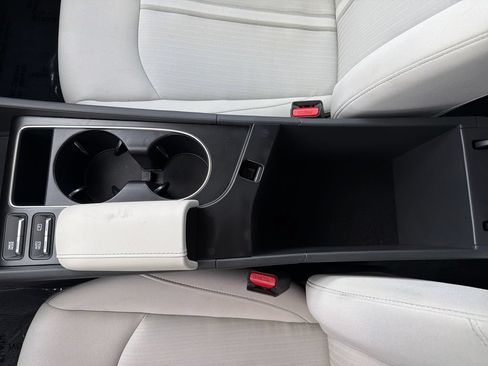 Used 2025 Hyundai Sonata SEL FWD image 16