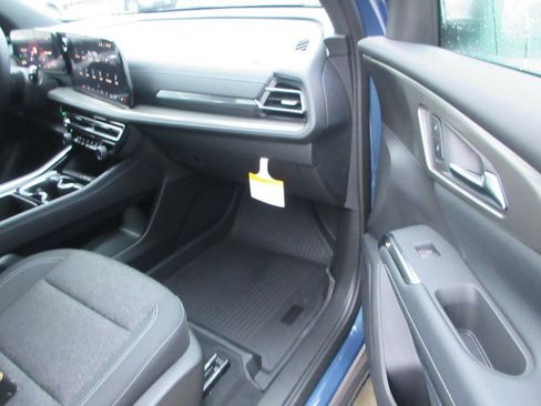 New 2026 Chevrolet Traverse LT w/ LPO, Floor Liner Package image 17