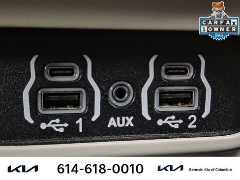 Used 2023 Chrysler Voyager LX image 33