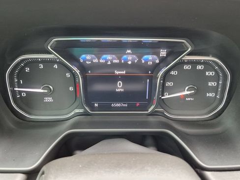 Certified 2021 GMC Yukon XL SLT w/ SLT Premium Package AWD/4WD image 10