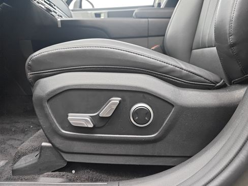 Used 2025 Hyundai Santa Fe SEL AWD/4WD image 14