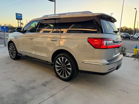 Used 2020 Lincoln Navigator Reserve image 3