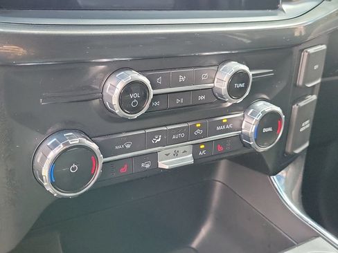 Used 2022 Ford F150 XLT w/ Equipment Group 302A High AWD/4WD image 32