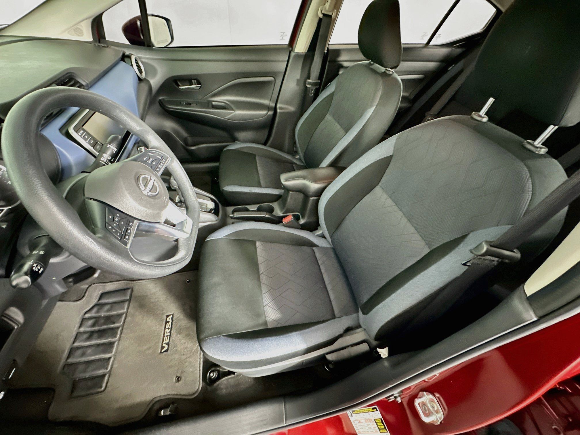 Used 2025 Nissan Versa SV FWD image 13
