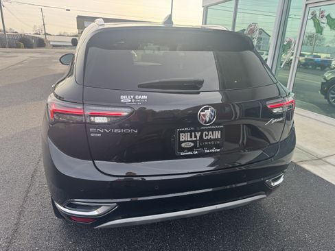 Used 2022 Buick Envision Avenir w/ Technology Package II image 3