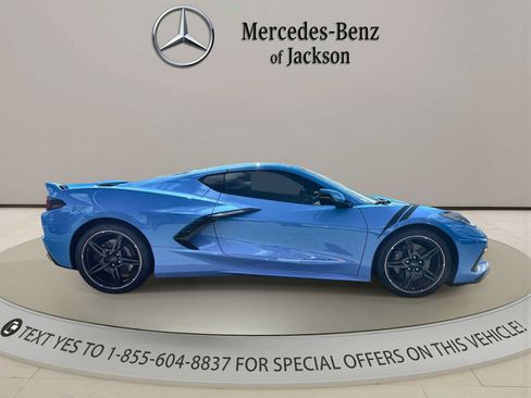 Used 2022 Chevrolet Corvette Stingray Preferred Cpe w/ Z51 Performance Package RWD image 9