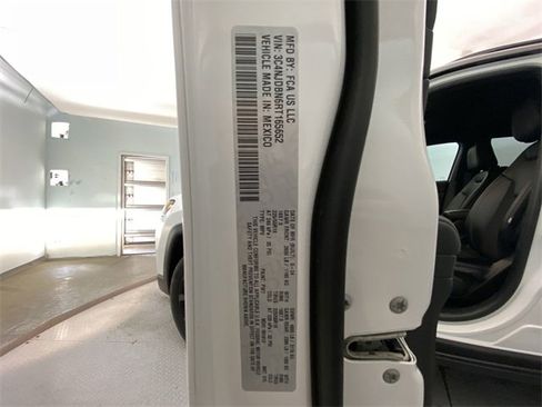 Used 2024 Jeep Compass Latitude w/ Altitude Special Edition image 26