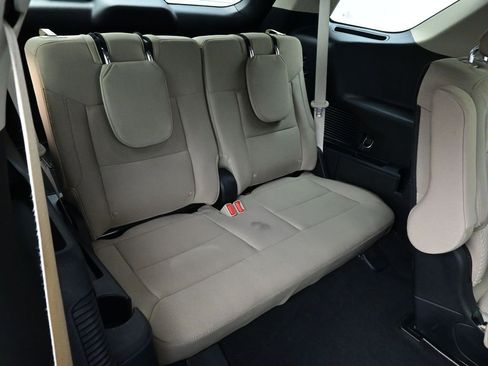 Certified 2022 Ford Explorer XLT w/ Class IV Trailer Tow Package image 32