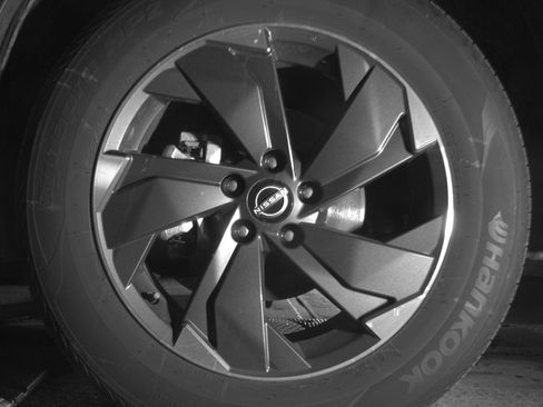 Used 2025 Nissan Rogue SV image 12