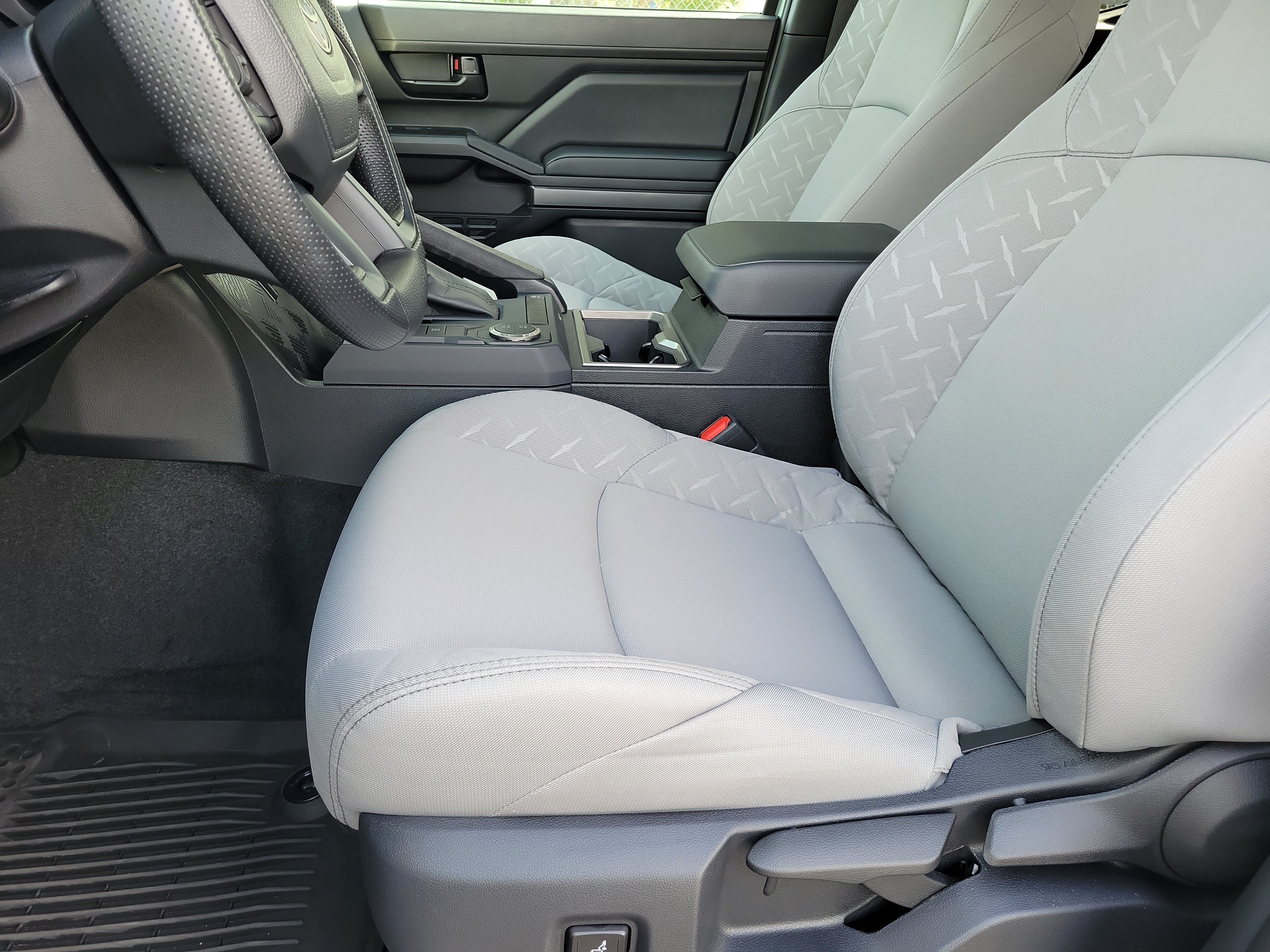 Used 2026 Toyota Tacoma SR5 RWD image 18