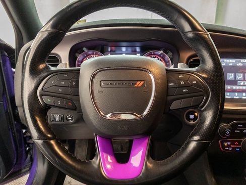 Used 2019 Dodge Charger SXT w/ Blacktop Package image 14