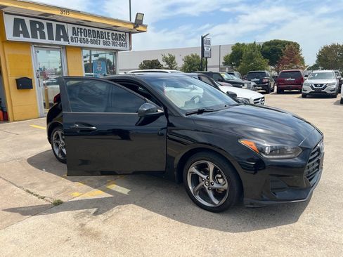 Used 2019 Hyundai Veloster 2.0 FWD image 7