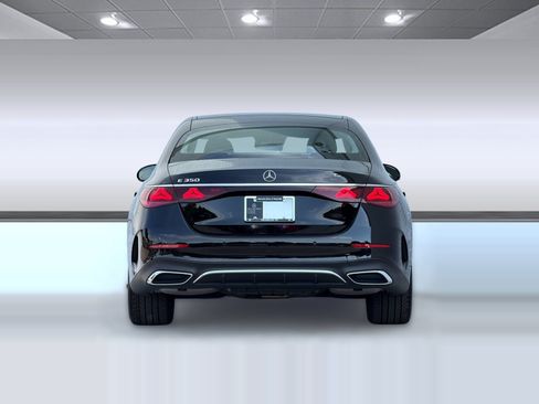 Used 2025 Mercedes-Benz E 350 Sedan image 10