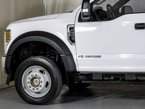 Used 2019 Ford F550 4x4 SuperCab Super Duty image 12