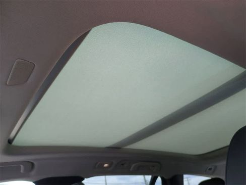 New 2026 Volvo V60 B5 Cross Country Ultra w/ Protection Package Premier image 19