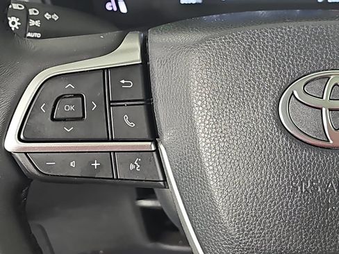 Used 2026 Toyota Grand Highlander AWD Hybrid image 14