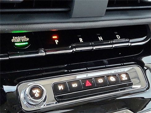 New 2024 Lincoln Corsair Grand Touring image 8