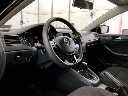 Used 2015 Volkswagen Jetta S image 13