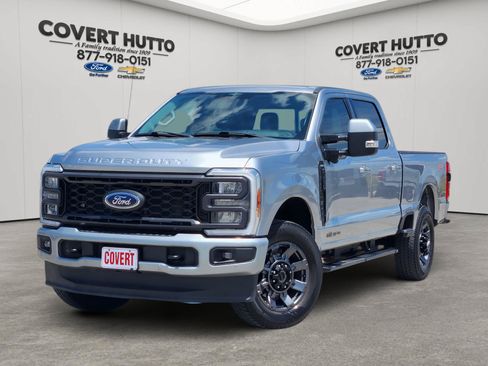 Used 2023 Ford F250 Lariat w/ Lariat Ultimate Package AWD/4WD image 1