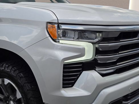 Used 2024 Chevrolet Silverado 1500 High Country w/ Technology Package AWD/4WD image 2