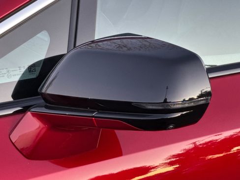 Certified 2025 Cadillac Optiq Luxury 1 image 47