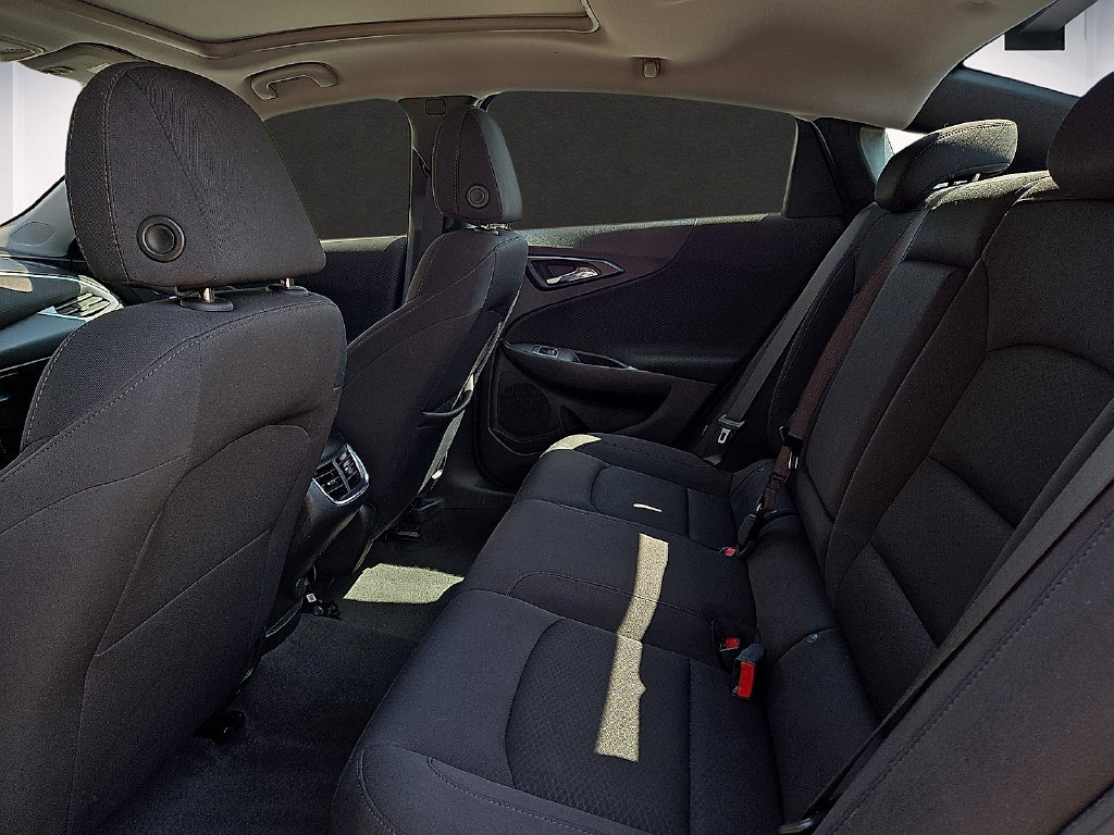 Used 2024 Chevrolet Malibu LT FWD image 9