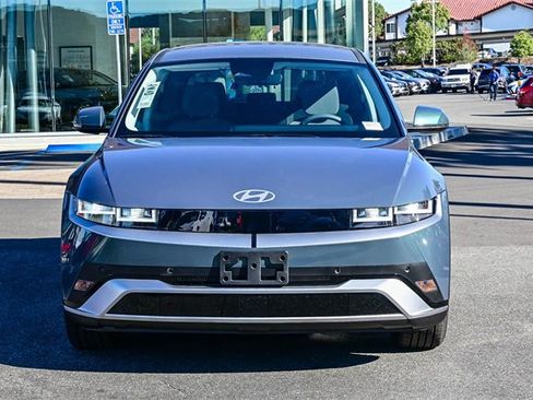 New 2026 Hyundai Ioniq 5 SE image 2