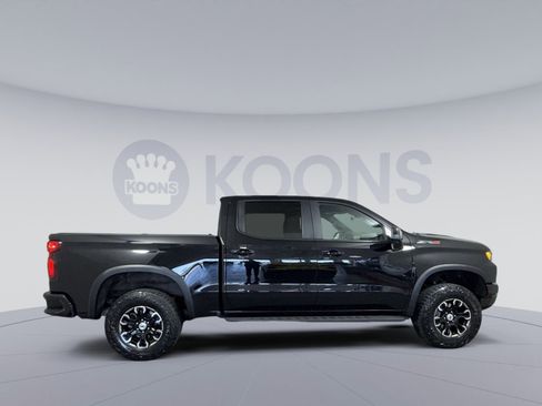 Used 2023 Chevrolet Silverado 1500 ZR2 w/ Technology Package AWD/4WD image 8