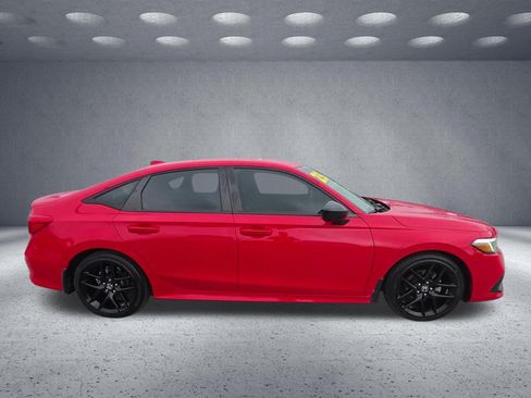 Used 2023 Honda Civic Sport image 8