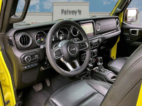 Certified 2023 Jeep Wrangler Unlimited Sahara w/ Cold Weather Group AWD/4WD image 13