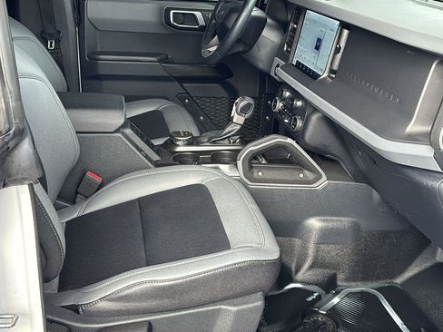 Used 2024 Ford Bronco Big Bend image 20