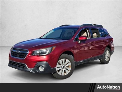 Used 2018 Subaru Outback 2.5i Premium AWD/4WD image 1