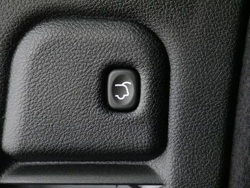 Certified 2024 Dodge Durango GT image 13