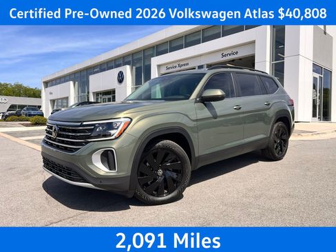 Certified 2026 Volkswagen Atlas SE w/ Black Wheel Package FWD image 1
